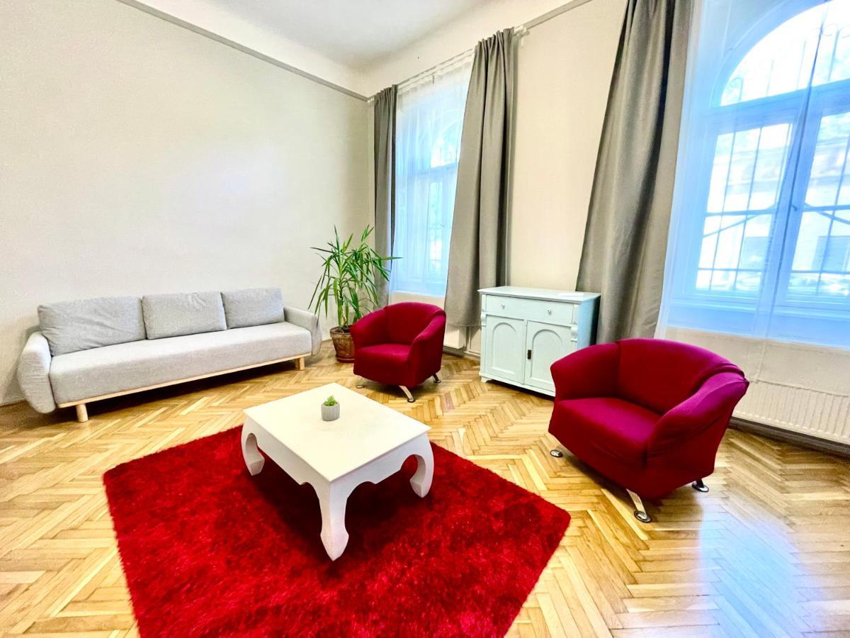 Fullmoon Apartments 2 세게드 외부 사진